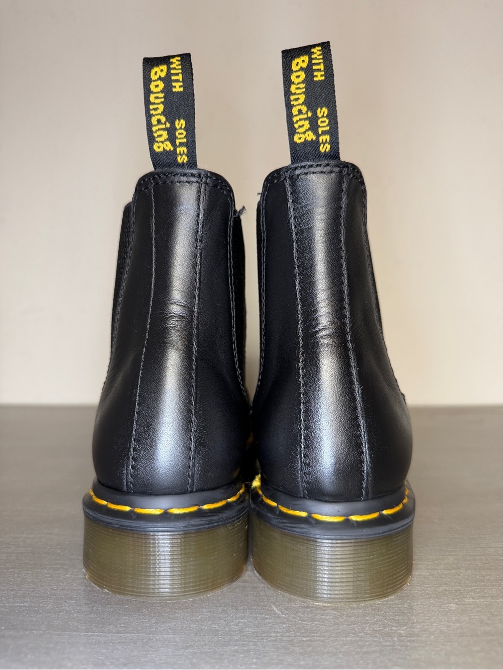 Dr. Martens 2976 Chelsea Boots Black Leather Women's Size 7 US 5 UK Excellent - Picture 7 of 10